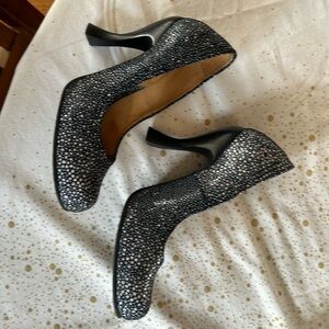 Fluevog Attentions Paris Devilfish Pump Heel Women Size 8.5